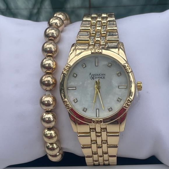 American Exchange Accessories - Beautiful Gold Watch Bracelet Set Women’s Rhinestone Dial Quartz